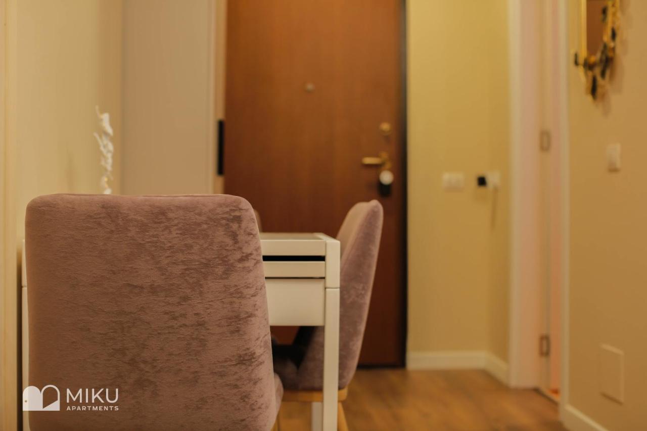 Miku Apartment - Perfect 1Bedroom At Komuna E Parisit Tirana Exterior foto