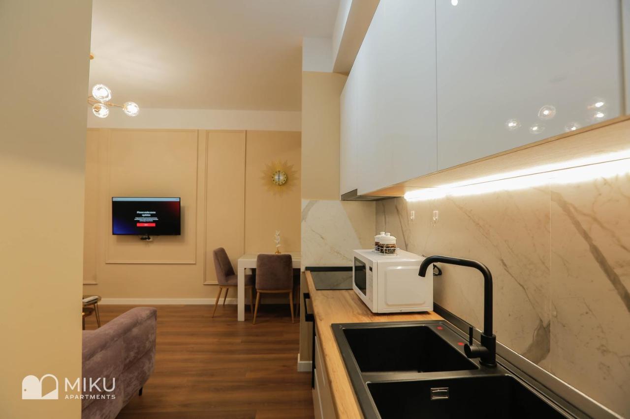 Miku Apartment - Perfect 1Bedroom At Komuna E Parisit Tirana Exterior foto
